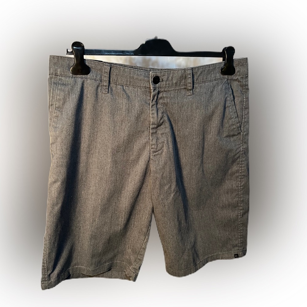 Quicksilver shorts 36